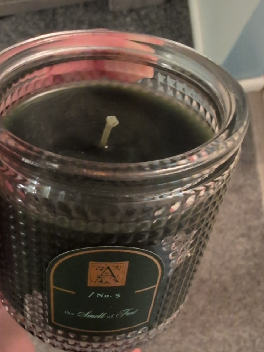 No. 5 The Smell of Tree Scented Glass Jar Candle - Green - Picture 3 of 3
